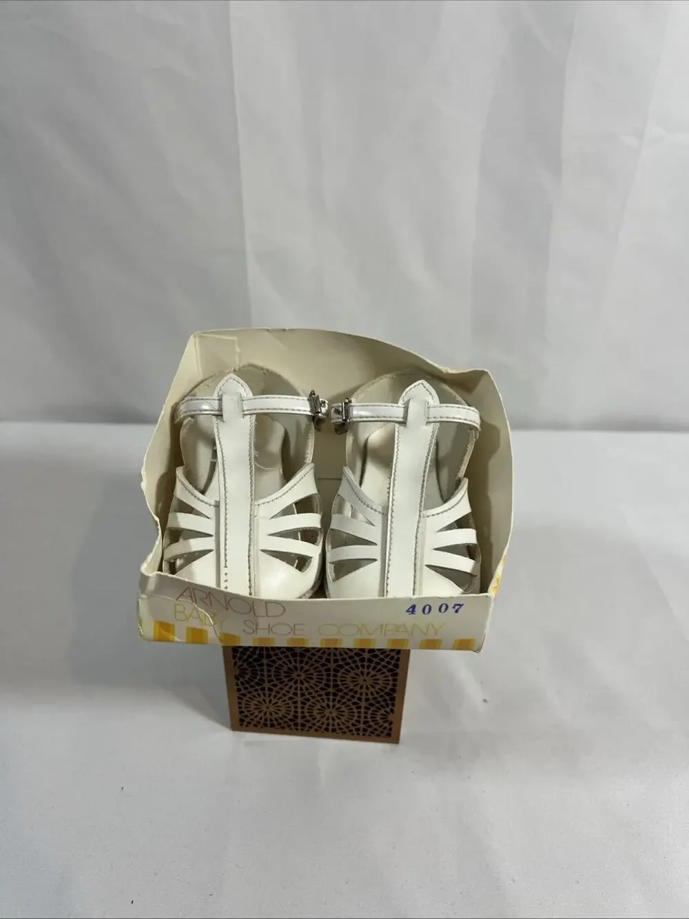 Vintage Leather Baby Sandals - Sz 1. Arnold baby Shoe Company